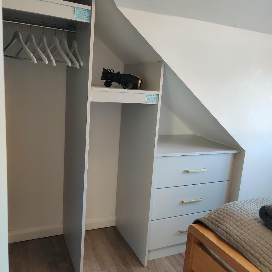 Delightful & Picturesque Modern Detached Apartment, Next To Chester Zoo, Near Park And Ride To City Centre Eksteriør billede